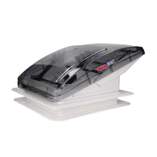 MaxxAir-MaxxFan-Deluxe-12V-wentylator-dachowy,-CrystalTintPrzezroczysty.jpg